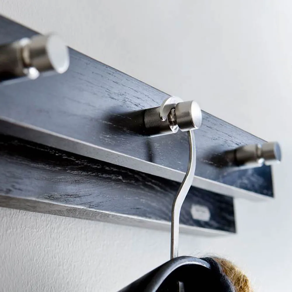 Cutter coat rack, Oak, black-stained, 5 knobs Fritz Hansen