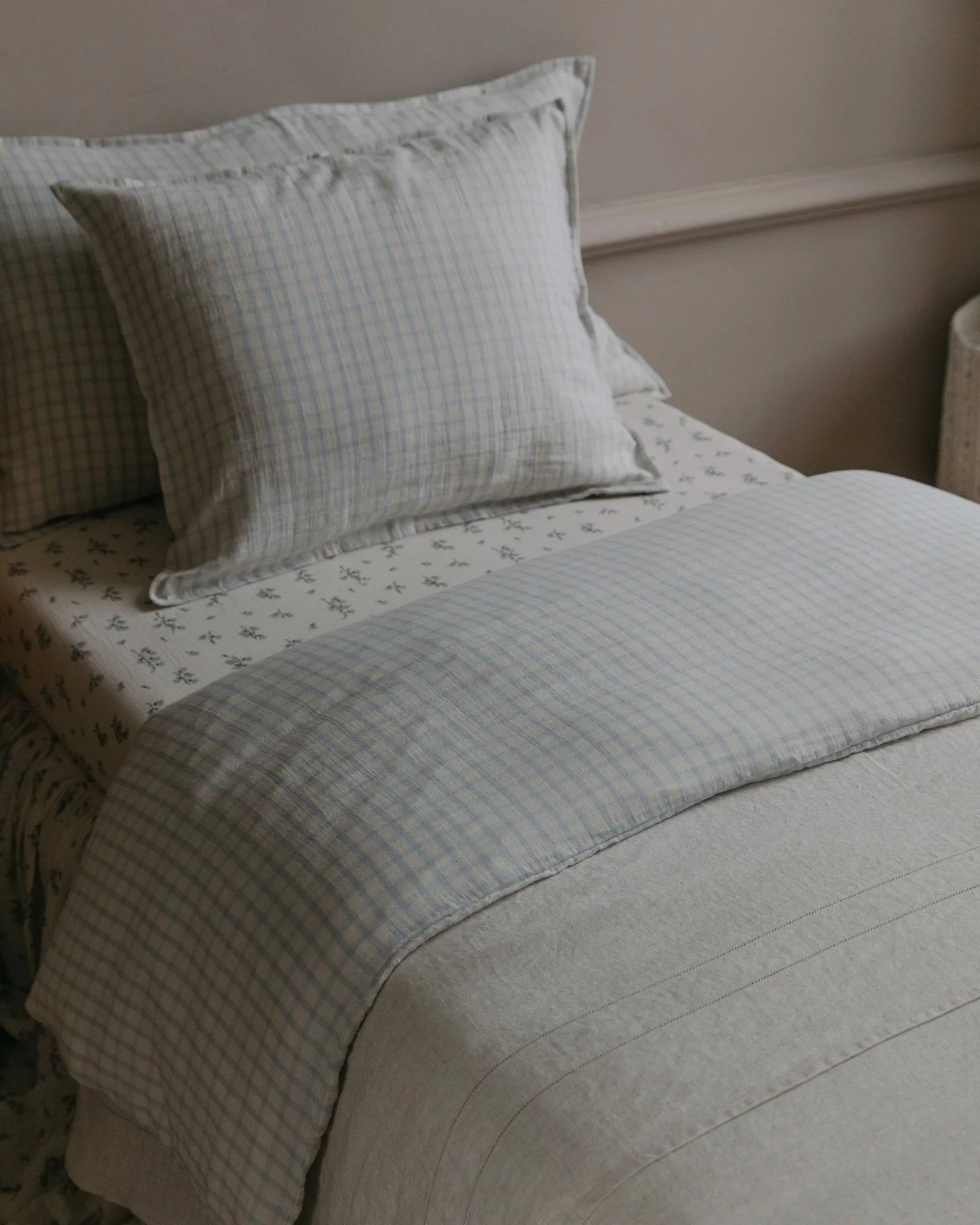 Gingham Sky Blue Muslin duvet cover, 150x210 cm Garbo&Friends