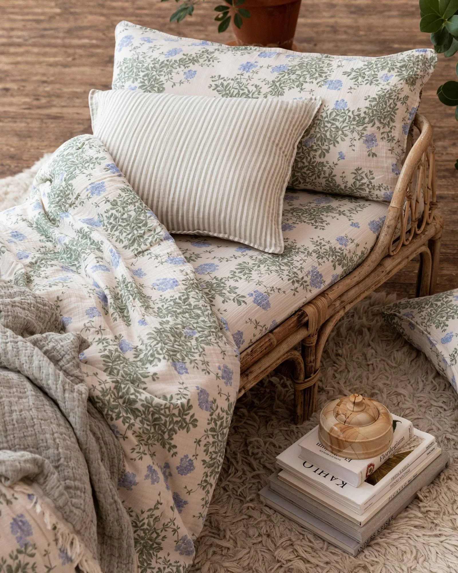 Plumbago Muslin duvet cover, 135x200 cm Garbo&Friends