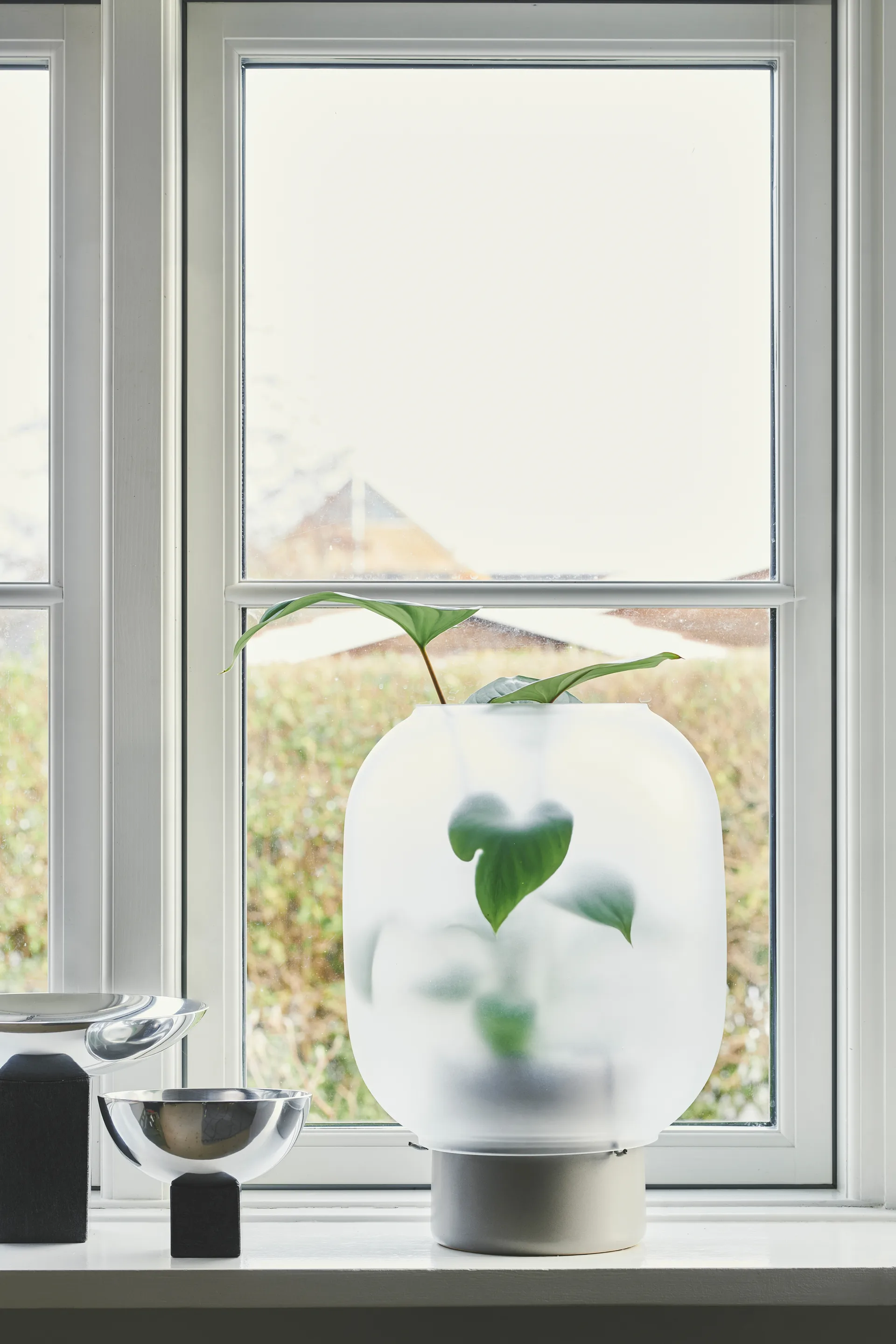 Nebl flower pot with frosted glass Ø26 cm, Grey Gejst