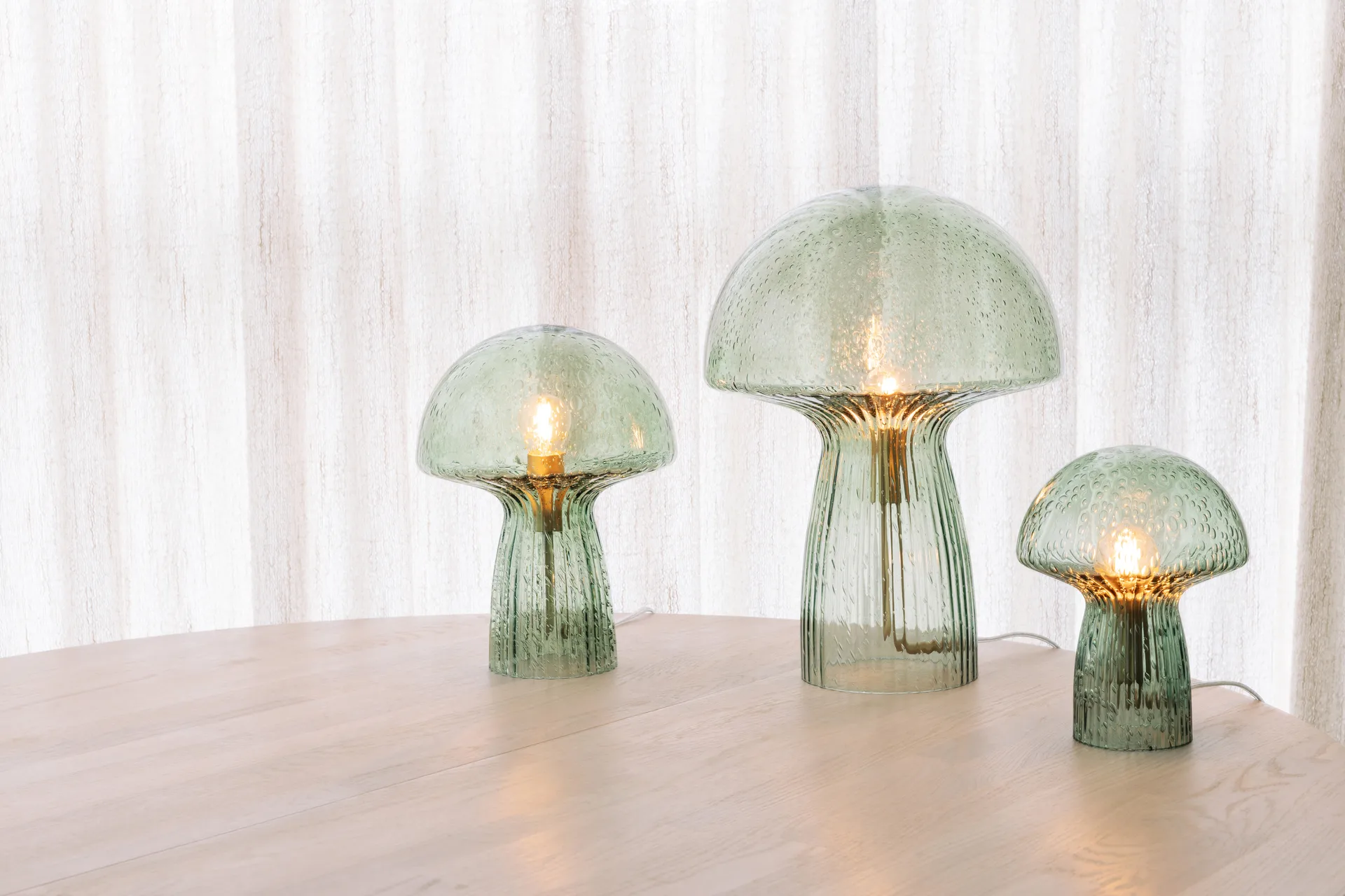 Fungo table lamp Special Edition Green, Ø30 cm Globen Lighting