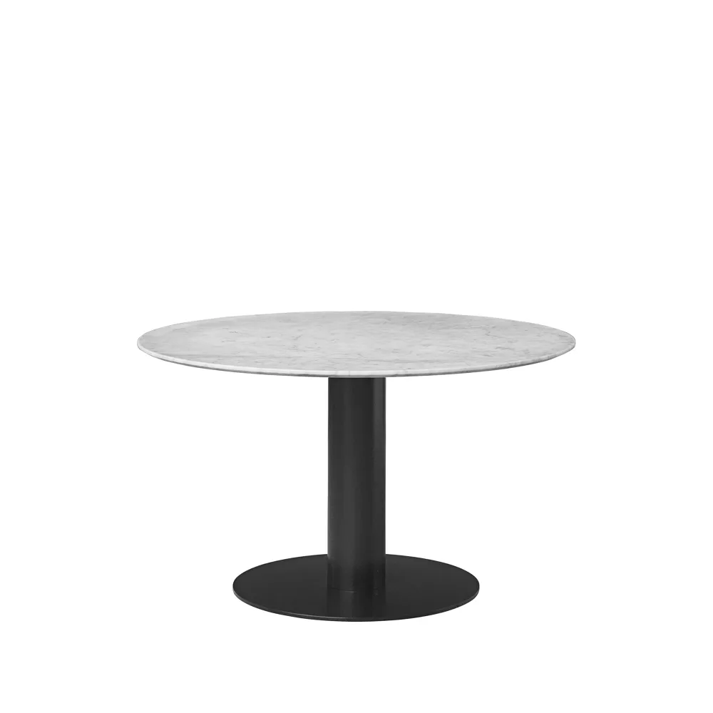 Gubi 2.0 dining table, Marble white. ø110. black stand GUBI