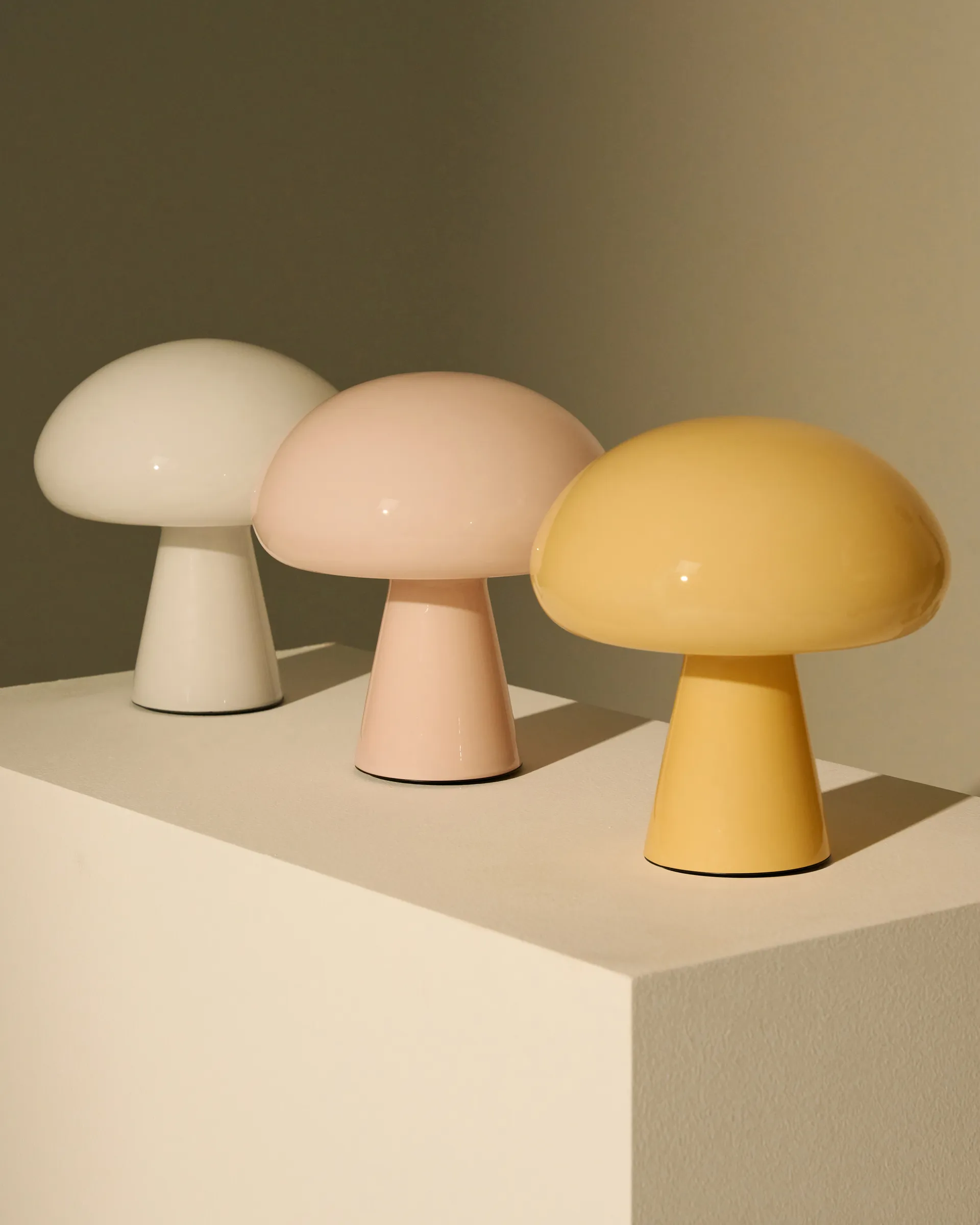 Obello table lamp, Mellow yellow GUBI