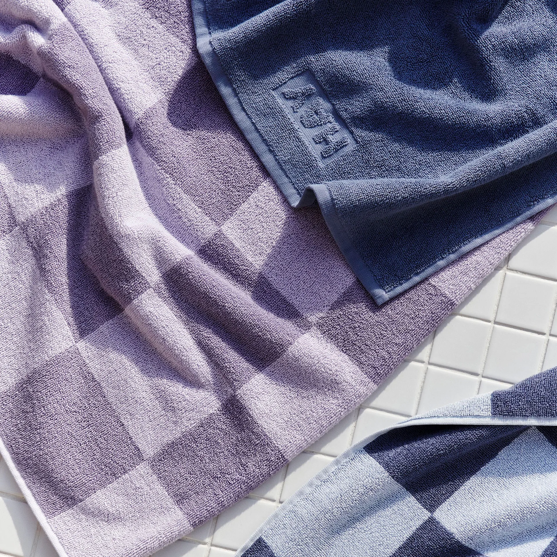 Mono bath towel 100x150 cm, Steel blue HAY