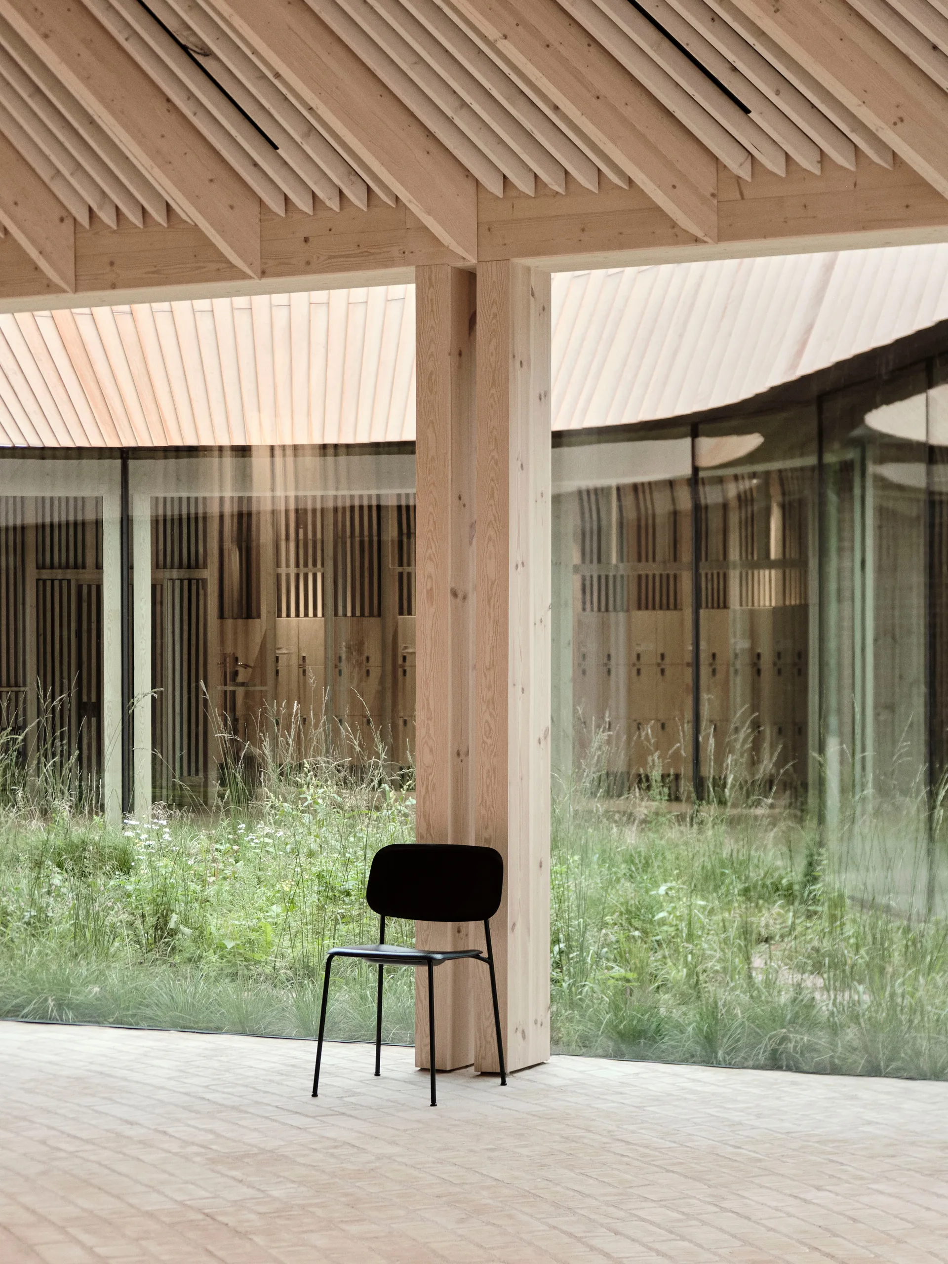 Soft Edge 40 chair, Oak-soft grey steel frame HAY
