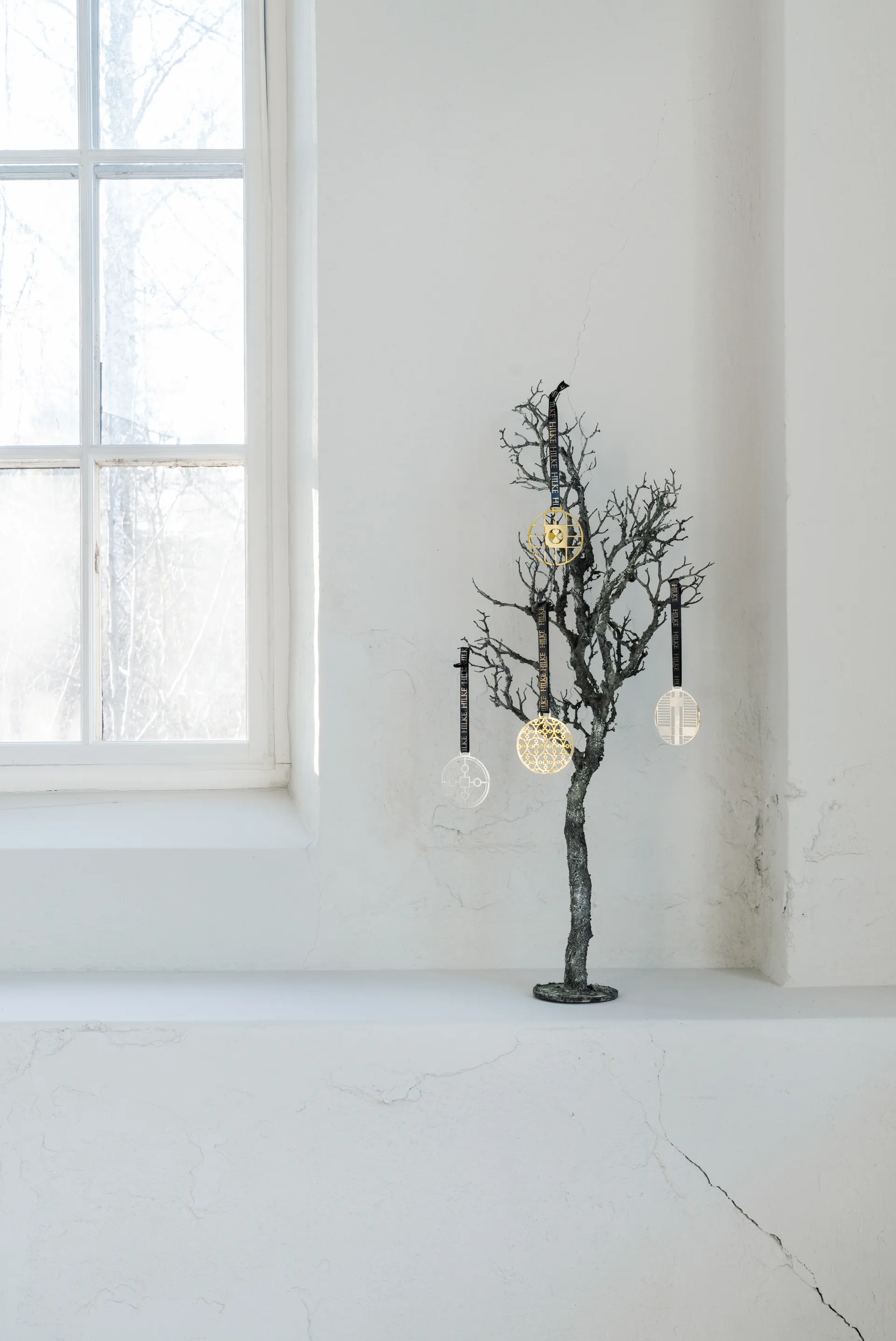 Piano tree ornament, Nickel-plated brass Hilke Collection