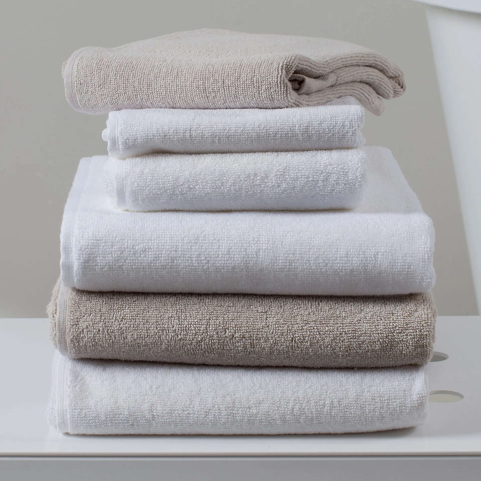 Lina towel mother of pearl, 70x140 cm Himla