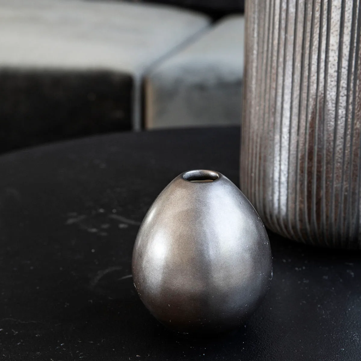 Baby vase - Earthenware, Matte black House Doctor