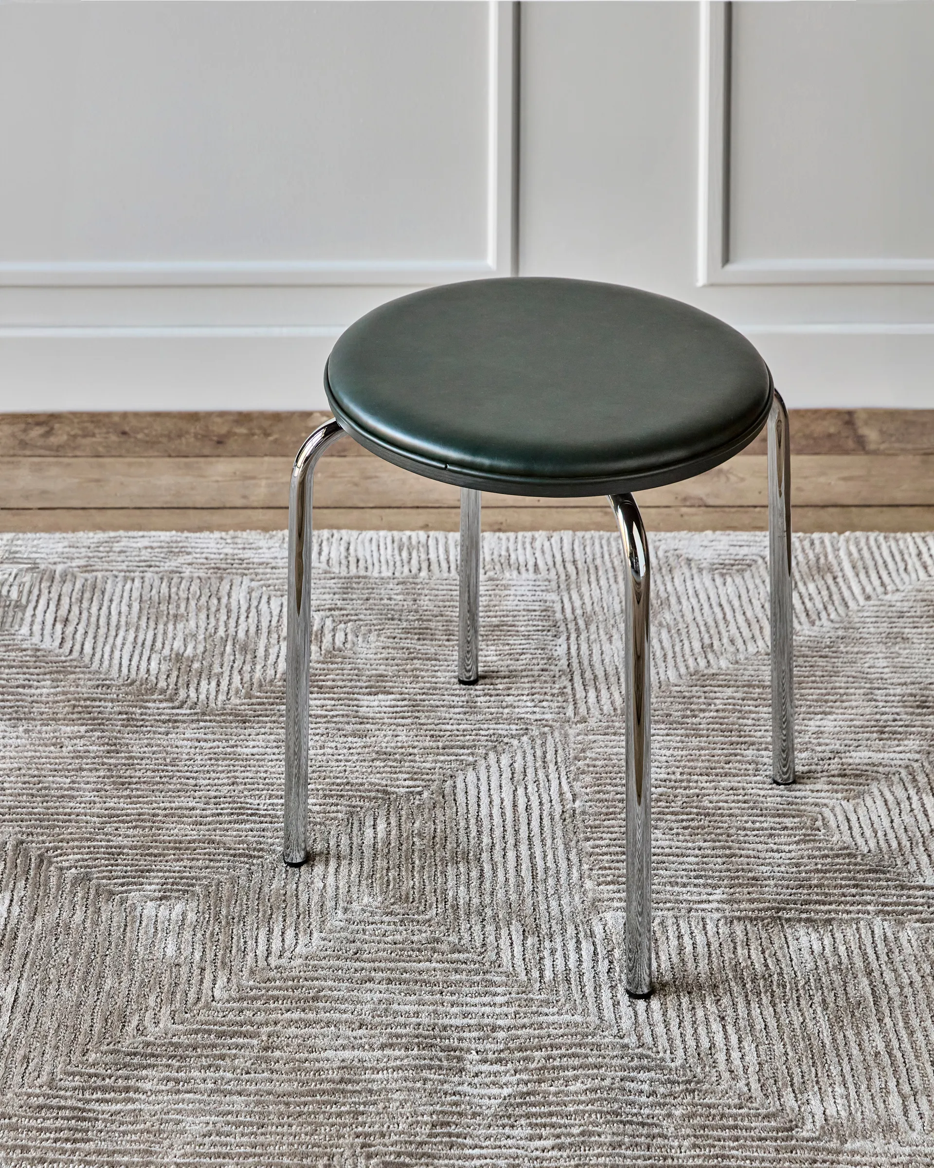 Comma round stool, Dark green, Ø37x45 cm House Doctor