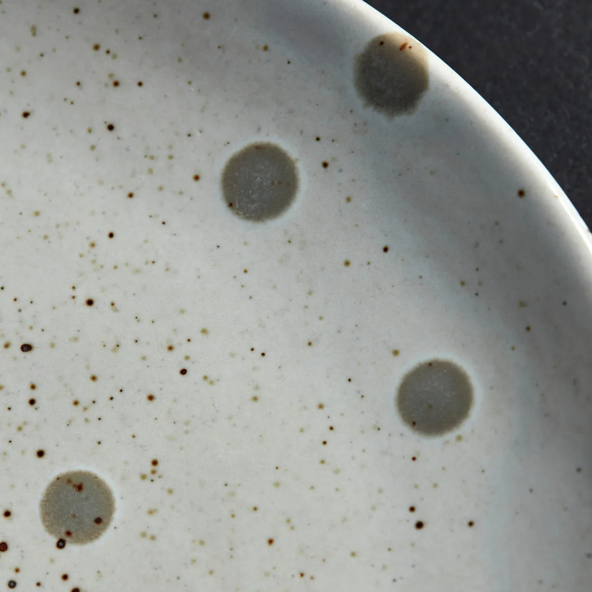Dots plate Ø19.5 cm, Beige House Doctor