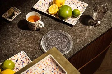 Oiva Toikka Helle A5 plate 15x21 cm - Ametist - Iittala