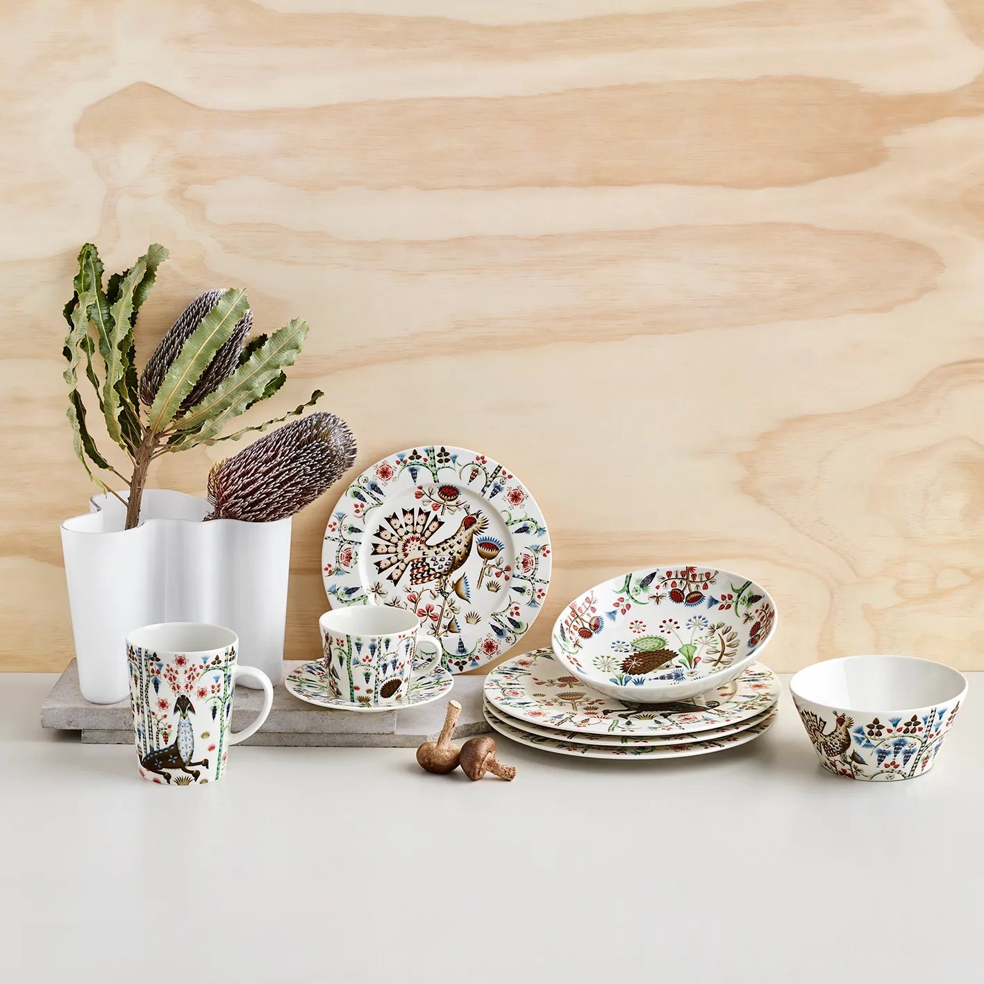 Taika Siimes deep plate 20 cm, white Iittala