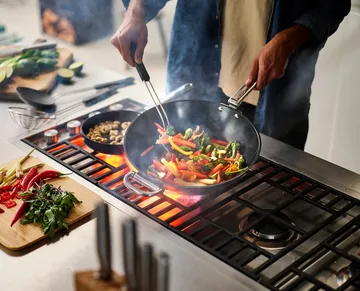 Space non stick wok pan - Ø32 cm - Joseph Joseph