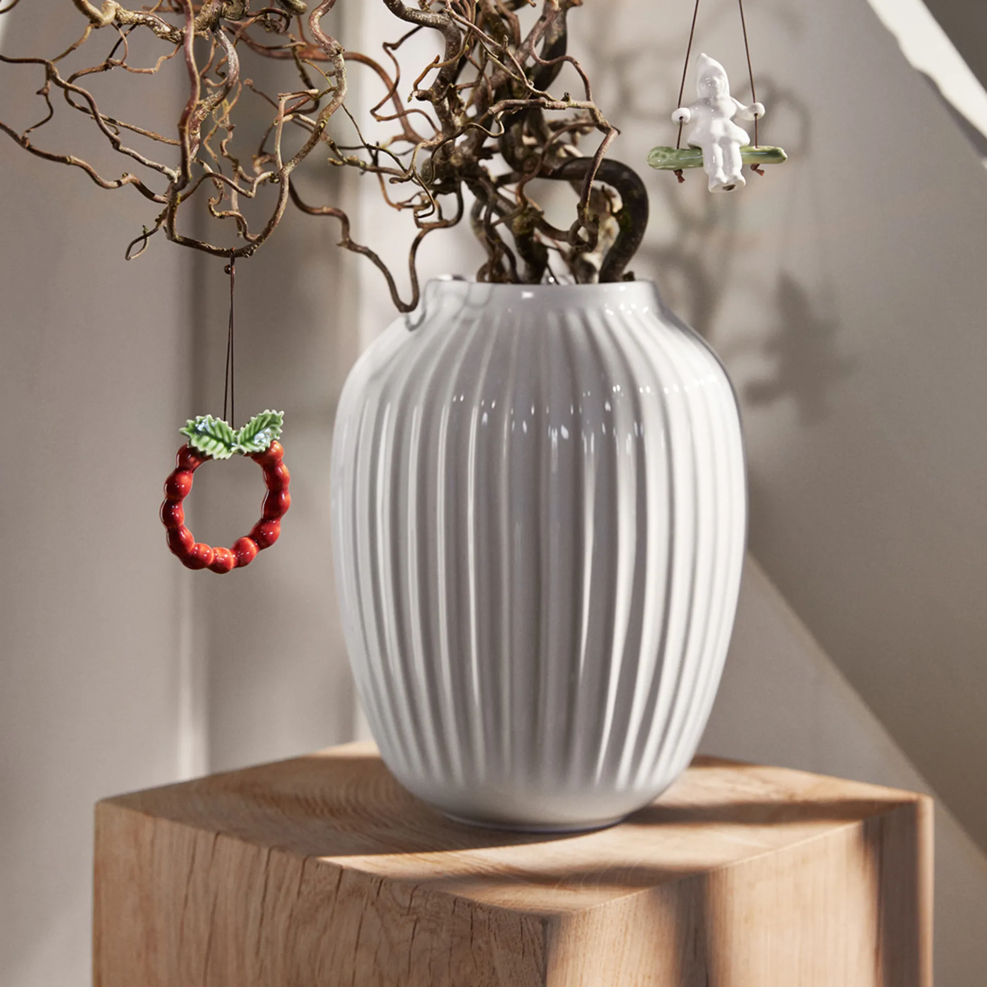Christmas Tales wreath 7 cm, Red Kähler