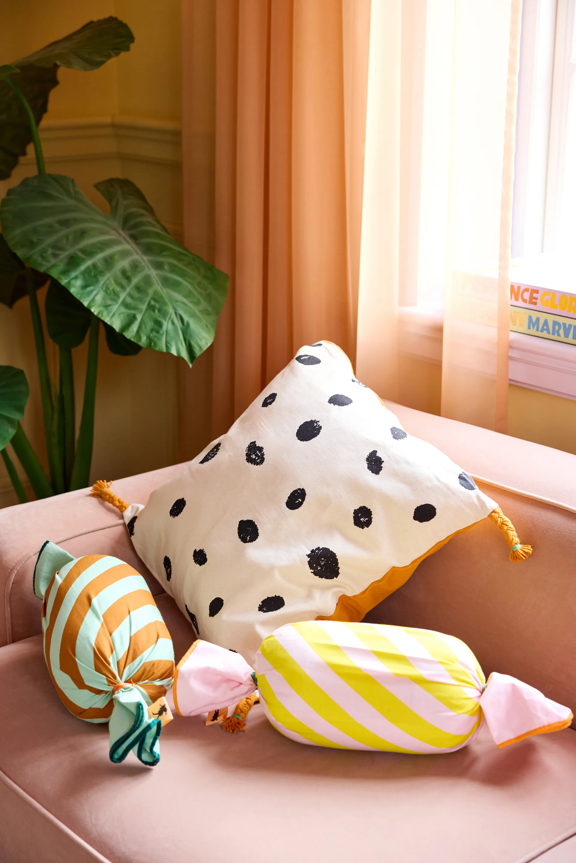 Pippi candy cushion, Green, 53x16 cm Kid's Concept