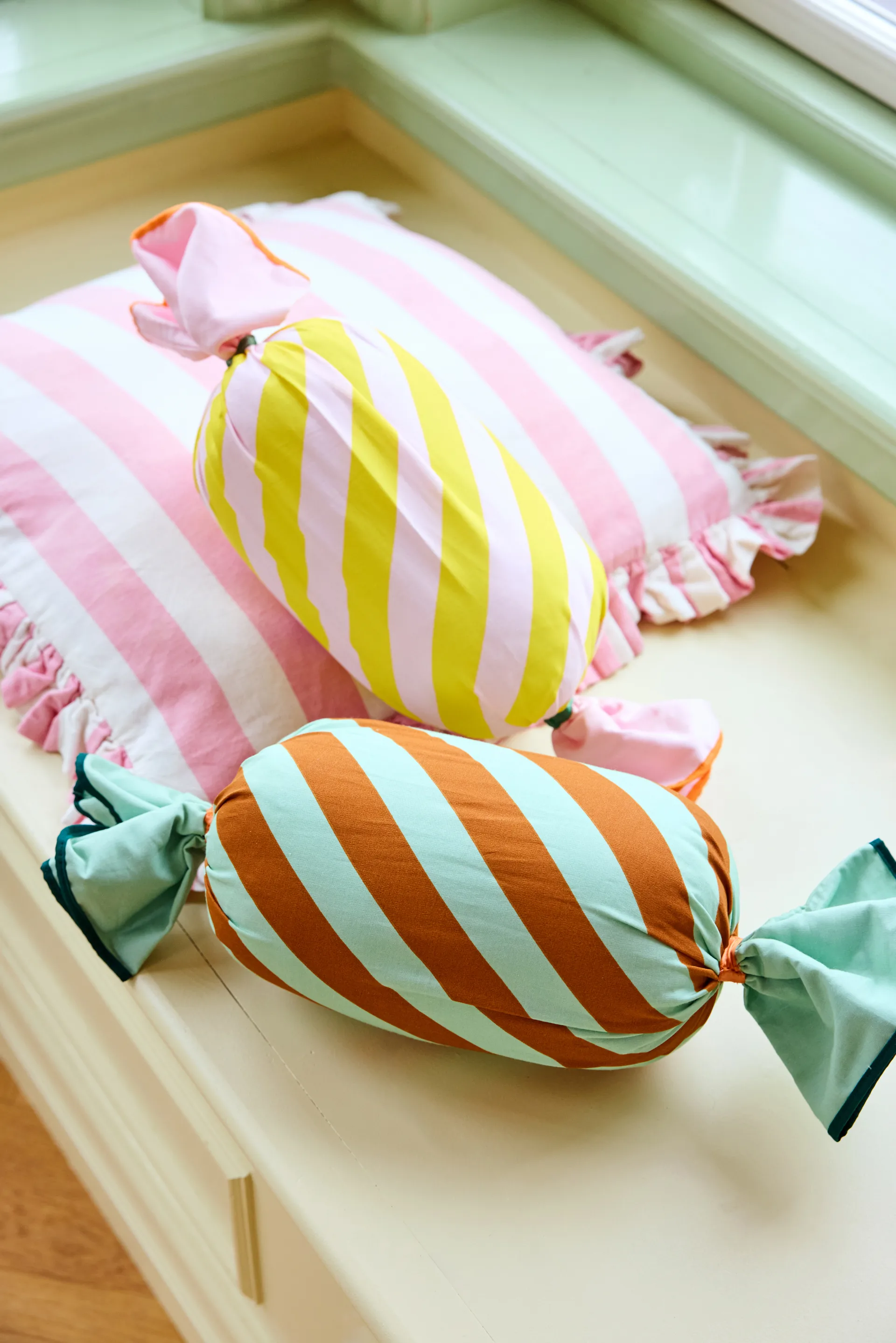 Pippi candy cushion, Green, 53x16 cm Kid's Concept