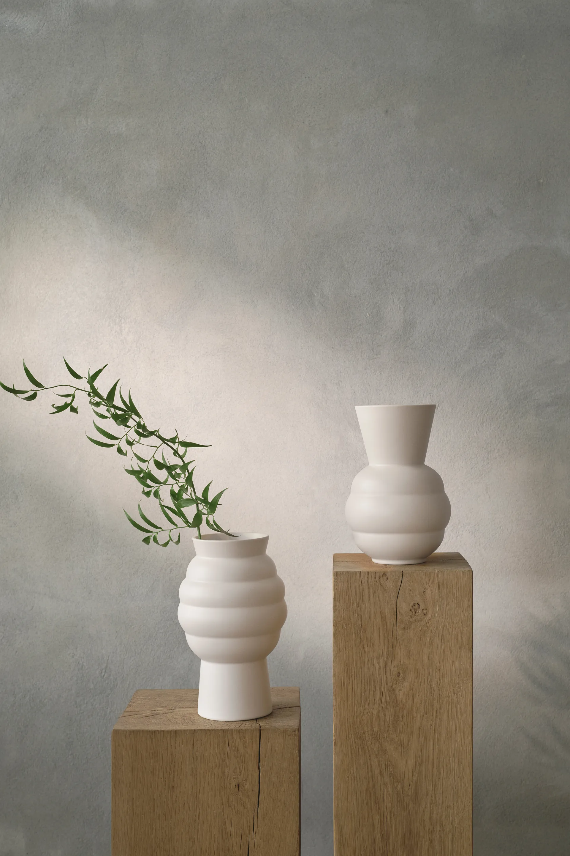 Tortus Archie vase No2 23.5 cm, White Knabstrup Keramik