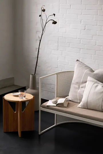 Simple round stool Ø36 cm - Warm lacquered oak - Kristina Dam Studio