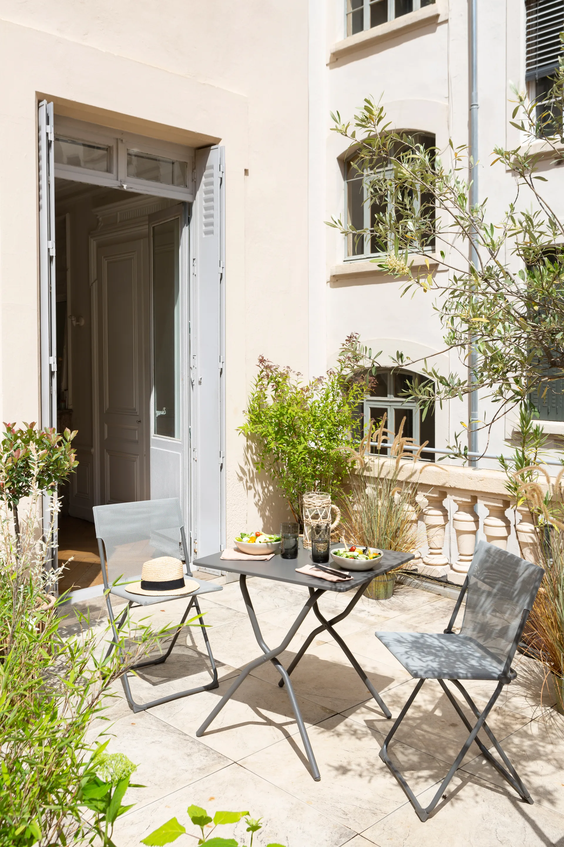 Balcony II chair, Terre (grey) Lafuma