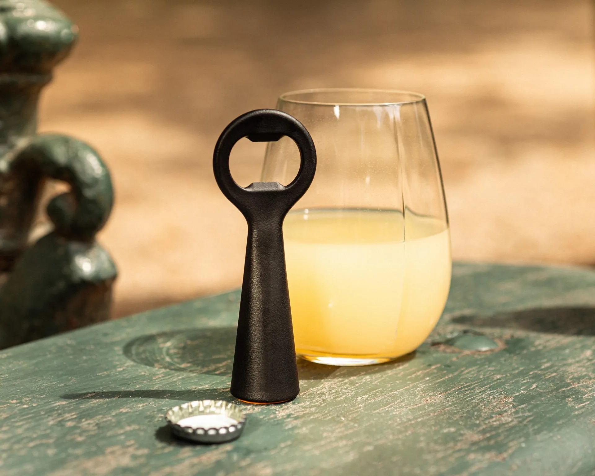 Le Brasseur bottle opener, Black L'Atelier du Vin