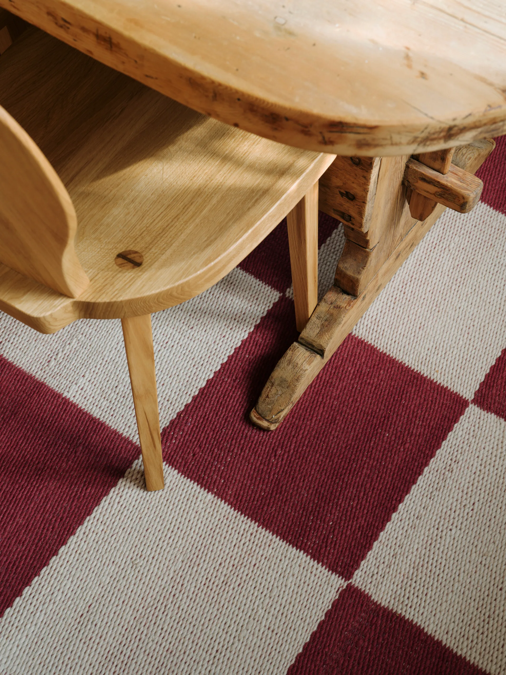 Chess wool rug, Burgundy, 180x270 cm Layered
