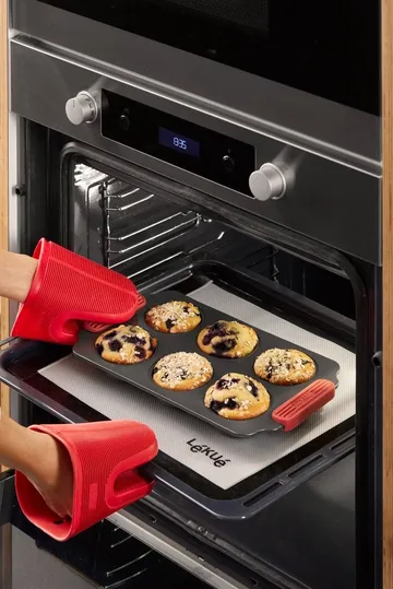 Lékué non-stick muffin tray 6 pcs - Red - Lékué