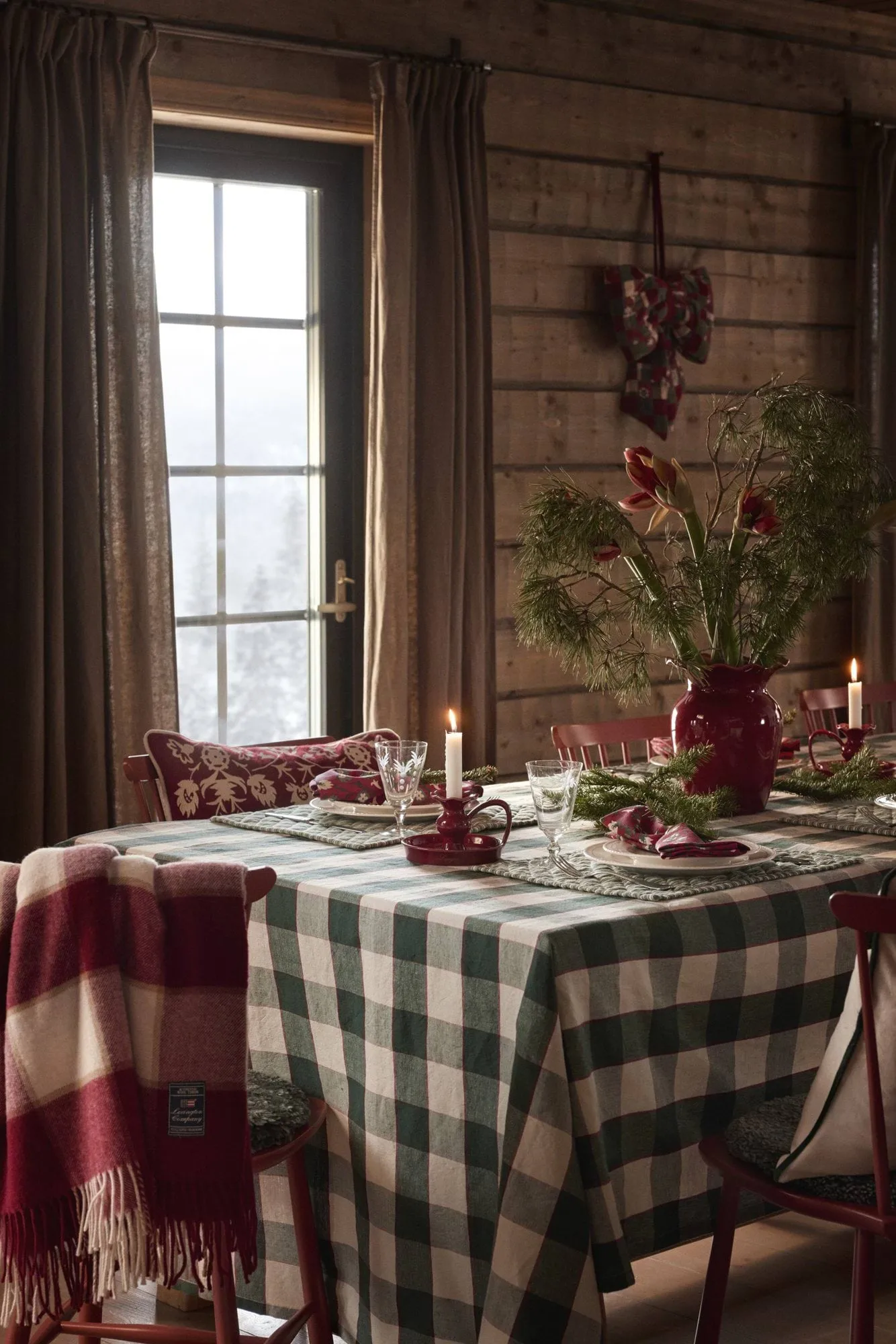 Checked Cotton Linen tablecloth 150x350 cm, Green-light beige-red Lexington