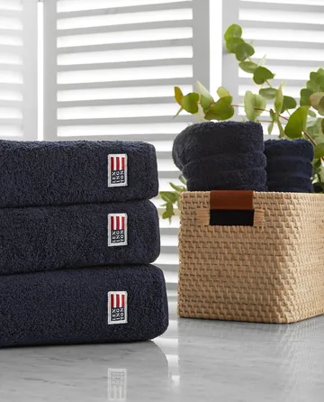 Icons Original towel 50x100 cm - Dress blue - Lexington