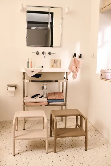 Melanie step stool - Oat, 44x40x38 cm - Liewood