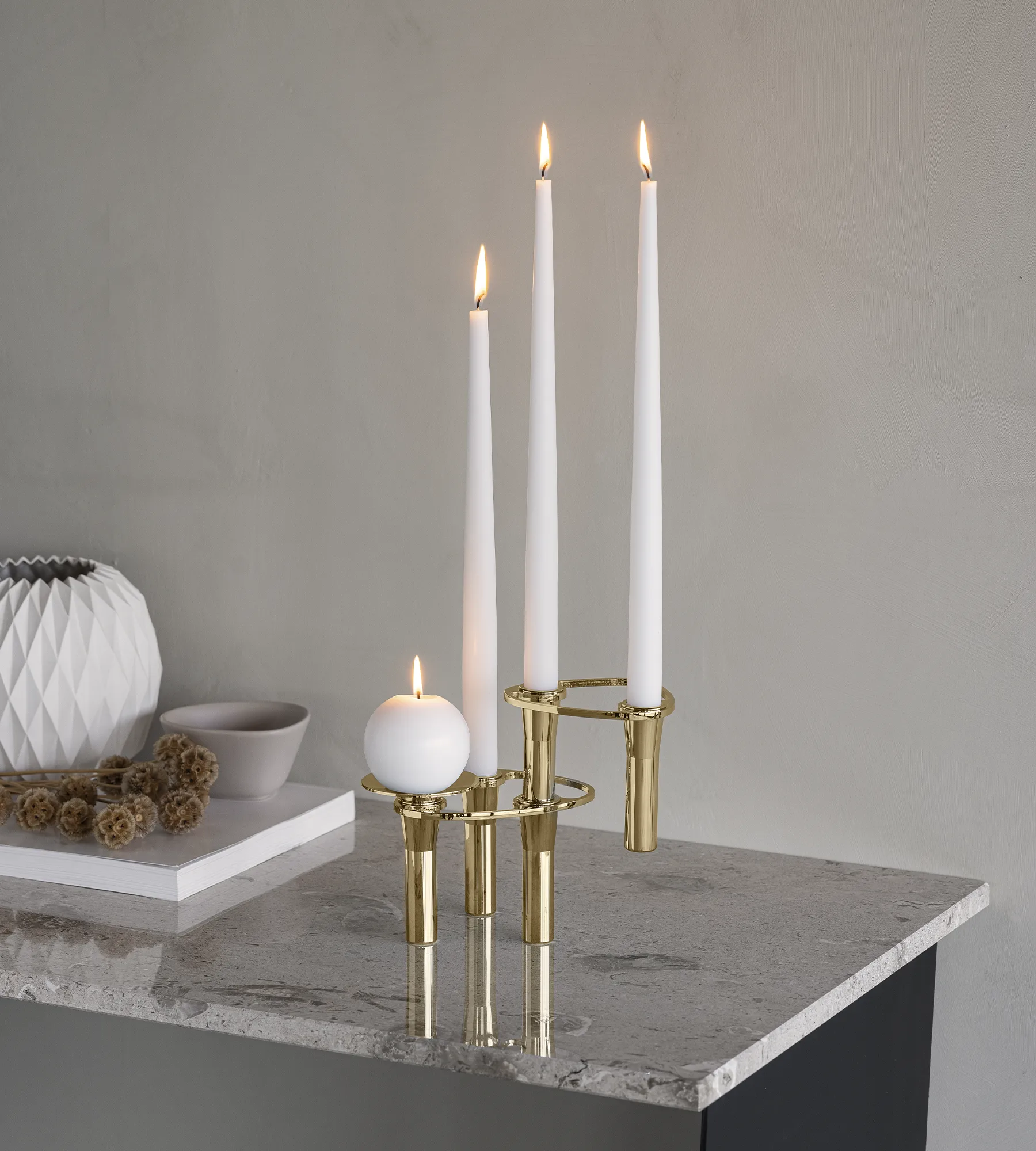 Curve Candlestick, Gold, tray LIND DNA