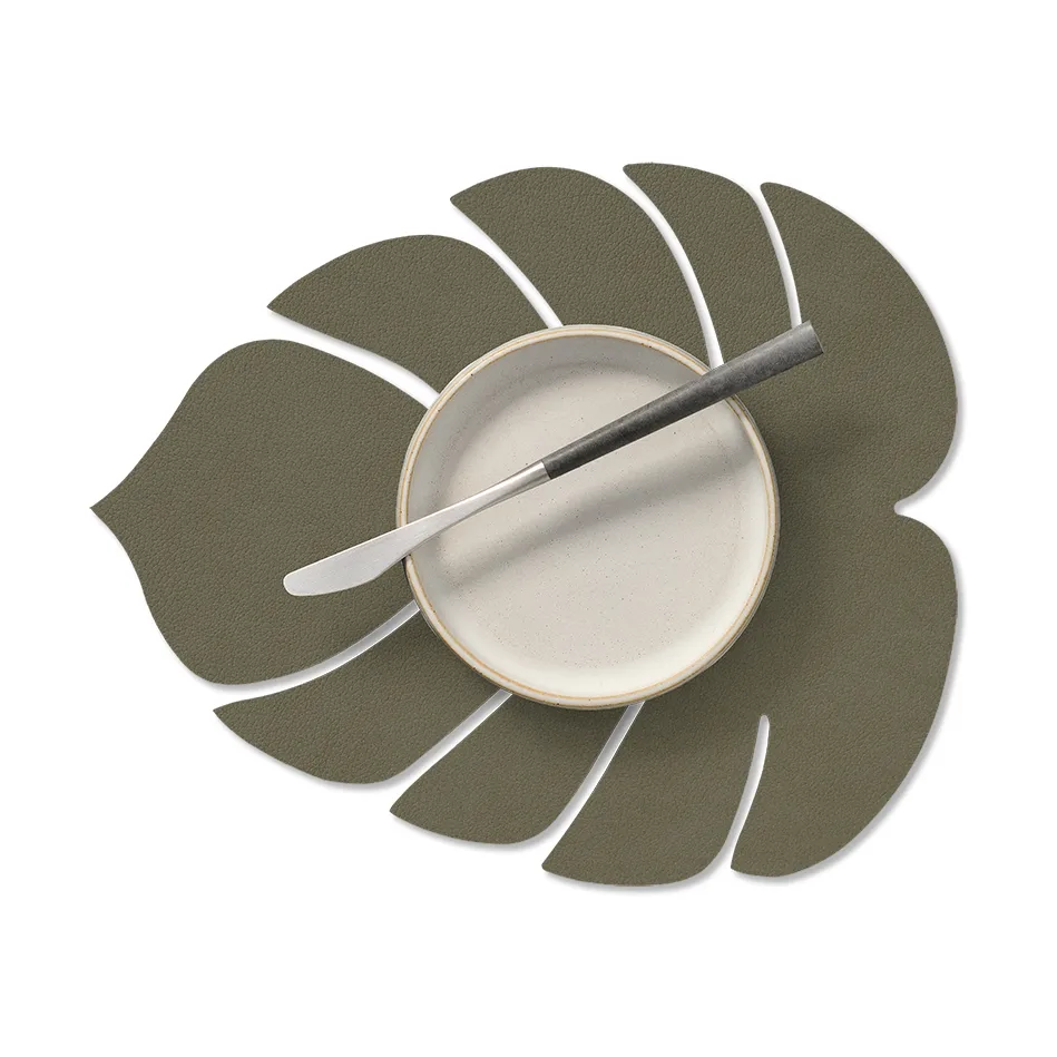 Monstera Leaf Nupo placemat S, Army green, 26x22 cm LIND DNA
