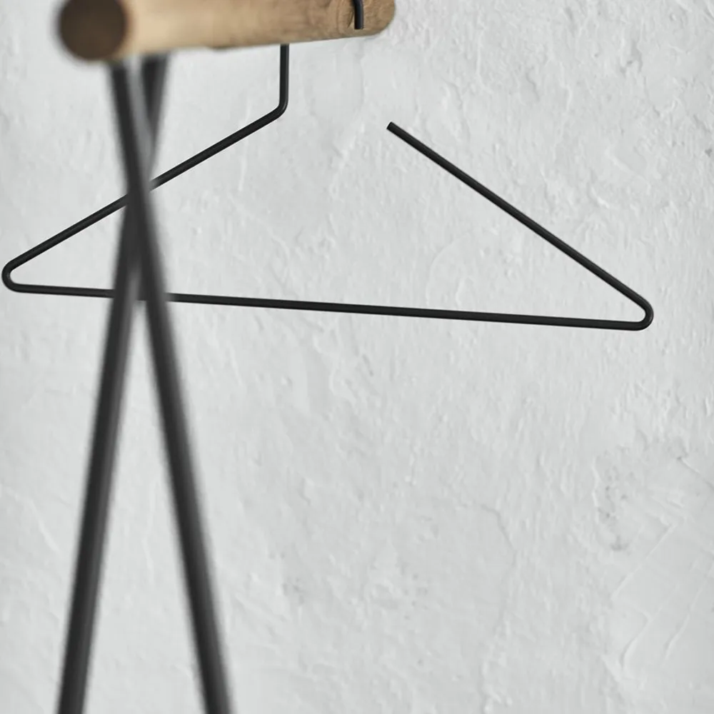 Slim hanger, Black LIND DNA