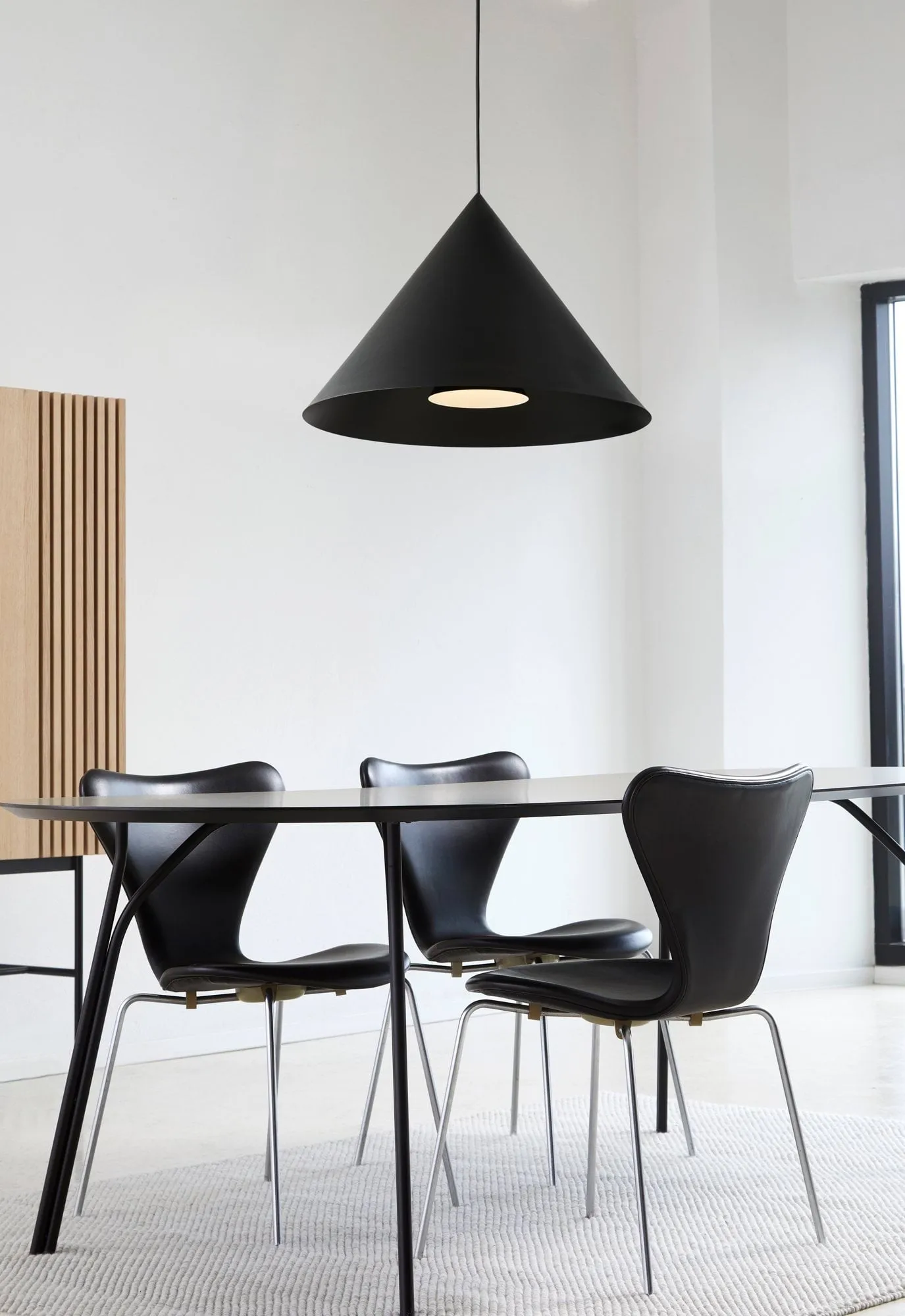 Hanzu pendant lamp, Black, Ø55 cm Loom Design Hanzu pendant lamp, Black, Ø55 cm Loom Design