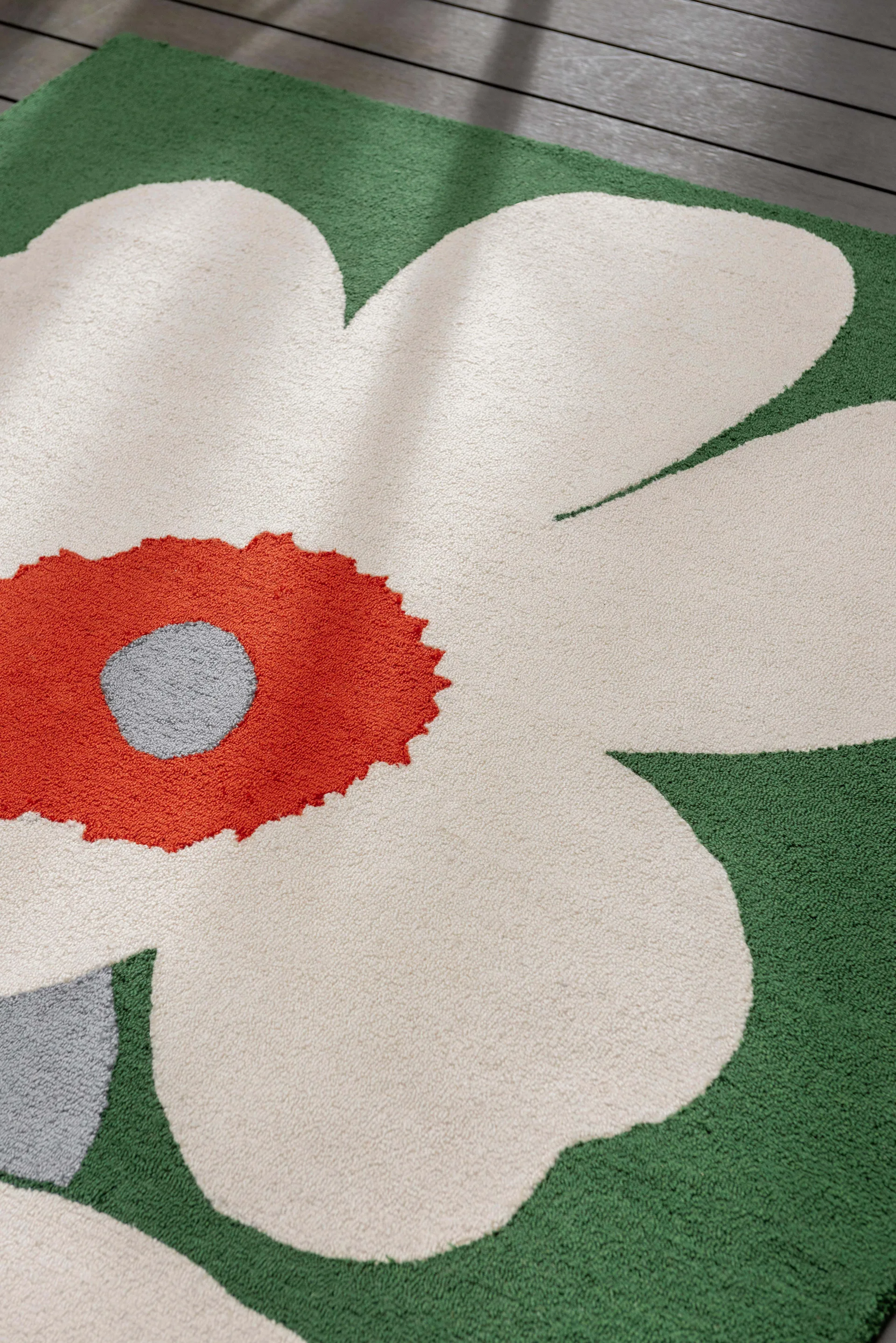 Unikko 60th Anniversary tufted plastic rug, 160x230 cm Marimekko