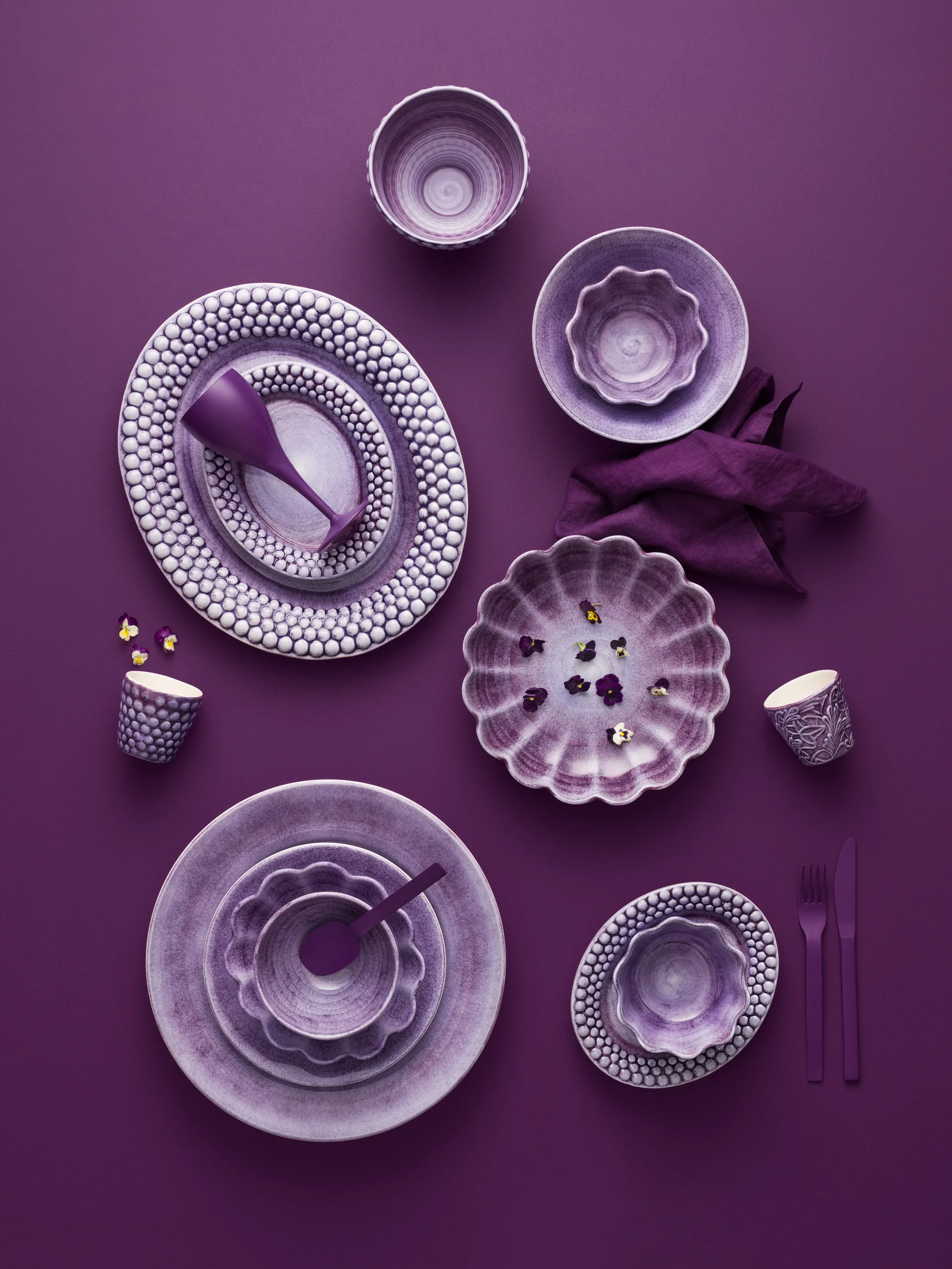 Oyster bowl Ø24 cm, Violet Mateus