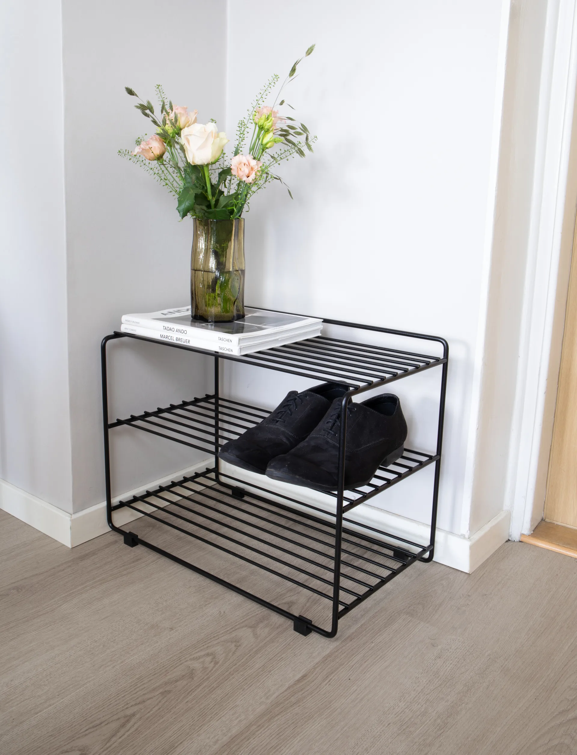 Downtown shoe shelf, Black Maze