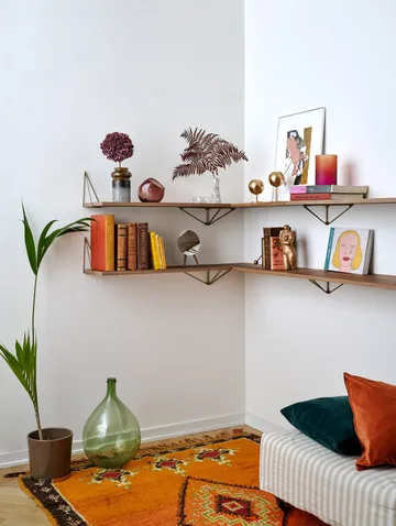 Pythagoras shelf, Large - walnut - Maze