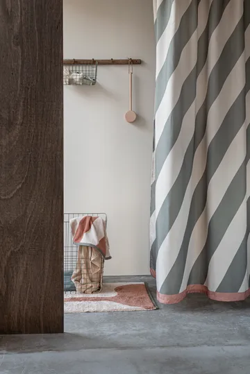 Diagonal shower curtain 150x200 cm - Dark olive - Mette Ditmer