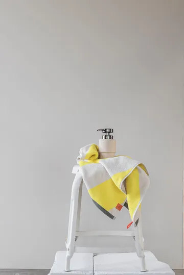 Diagonal towel - Yellow, 50x90 cm - Mette Ditmer