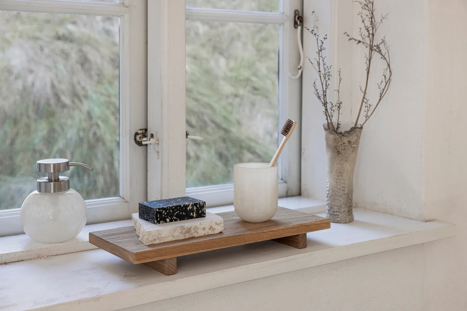 Opal toothbrush holder, Linen Mette Ditmer