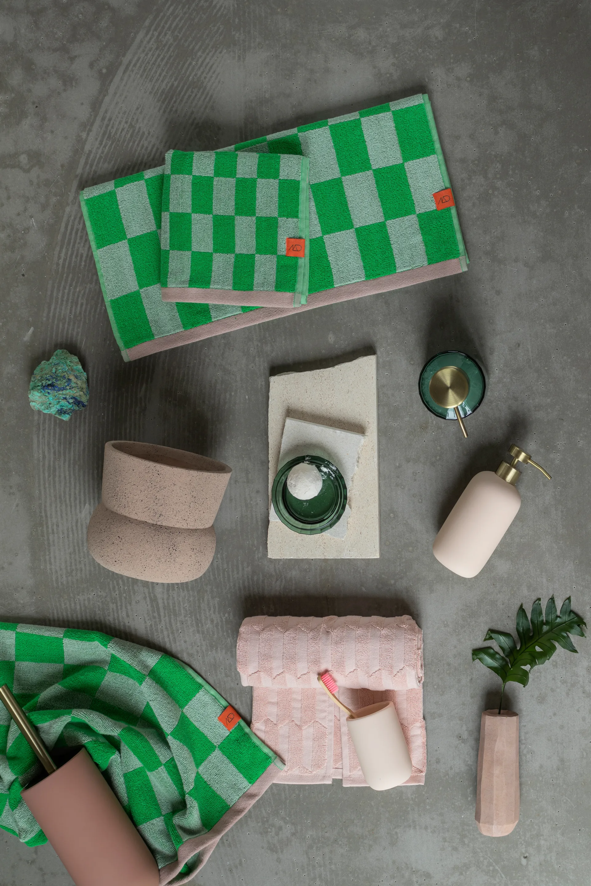 Retro towel, Classic green, 70x133 cm Mette Ditmer