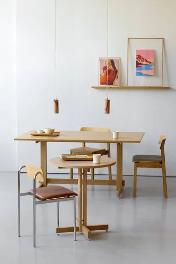 KUMU café table - Oiled oak, Ø65 cm - MOEBE