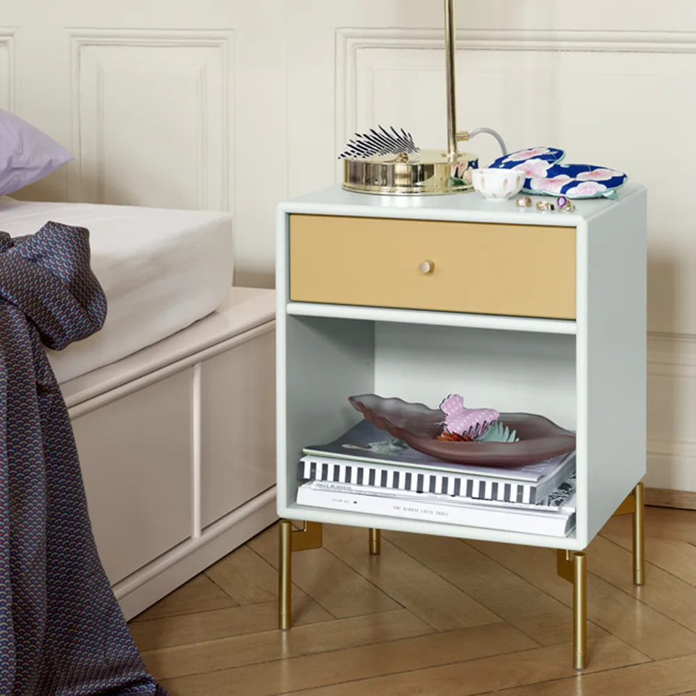 Dream bedside table, Snow 38, chrome legs Montana