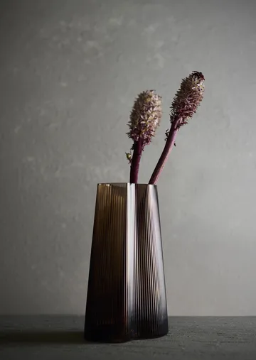 Ripe vase - Smoked brown, 26 cm - MUUBS