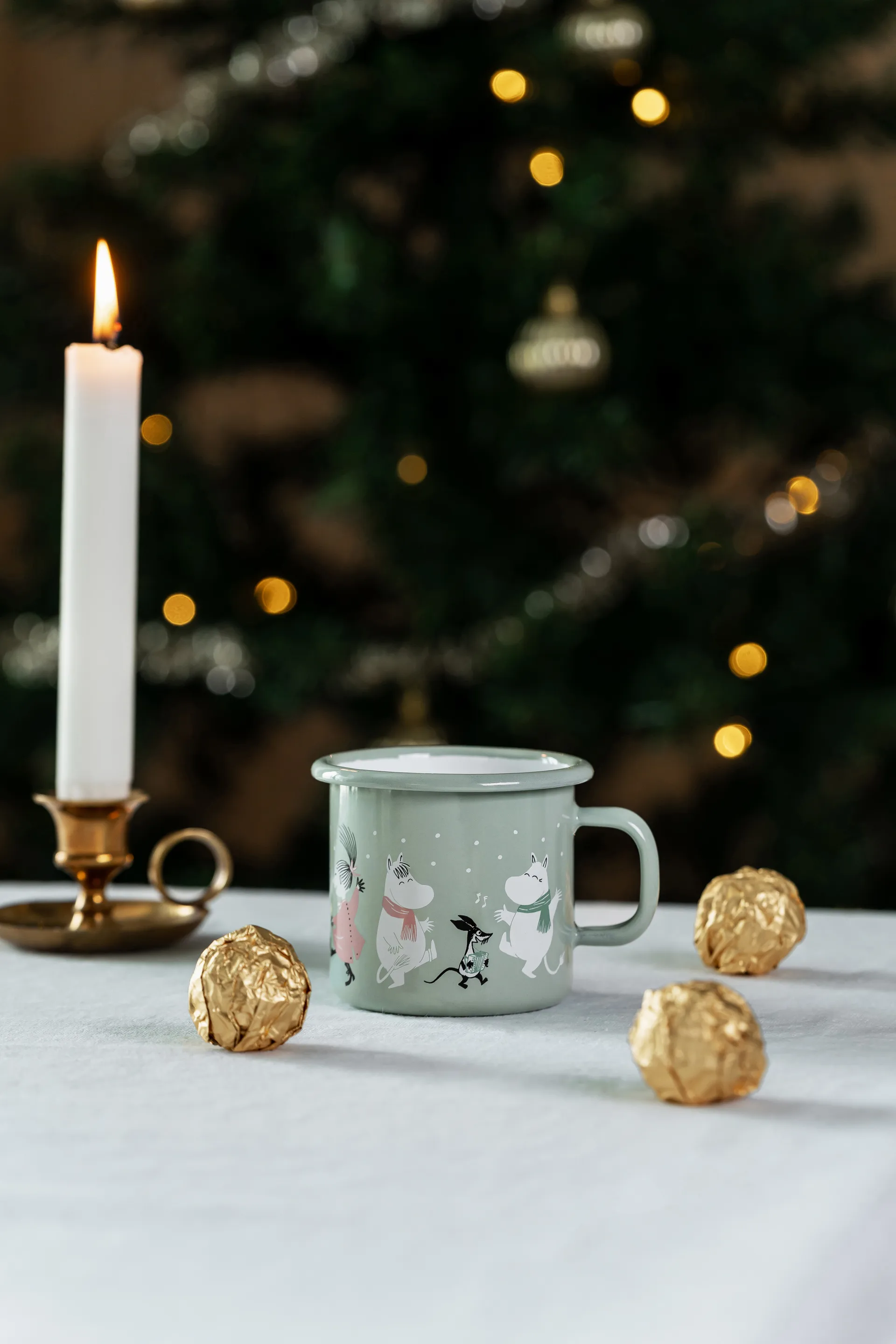 Moomin enamel mug 25 cl, Festive spirits Muurla