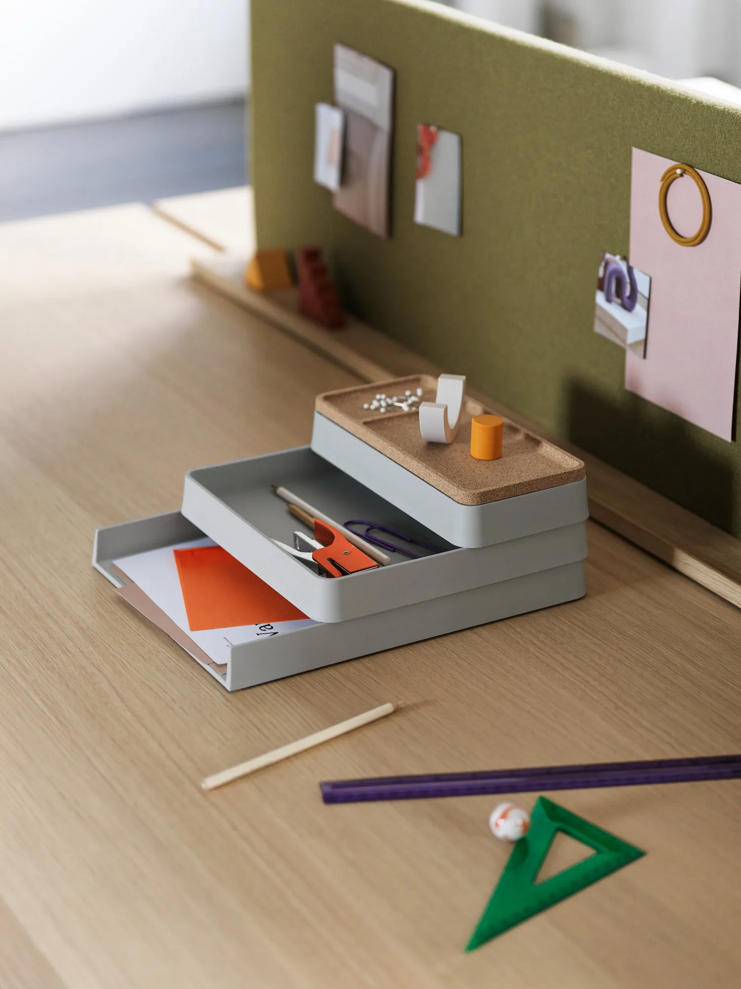 Arrange Desktop Storage, Configuration 1 grey Muuto