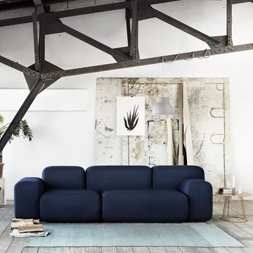 Varjo rug 170x240 cm - blue - Muuto