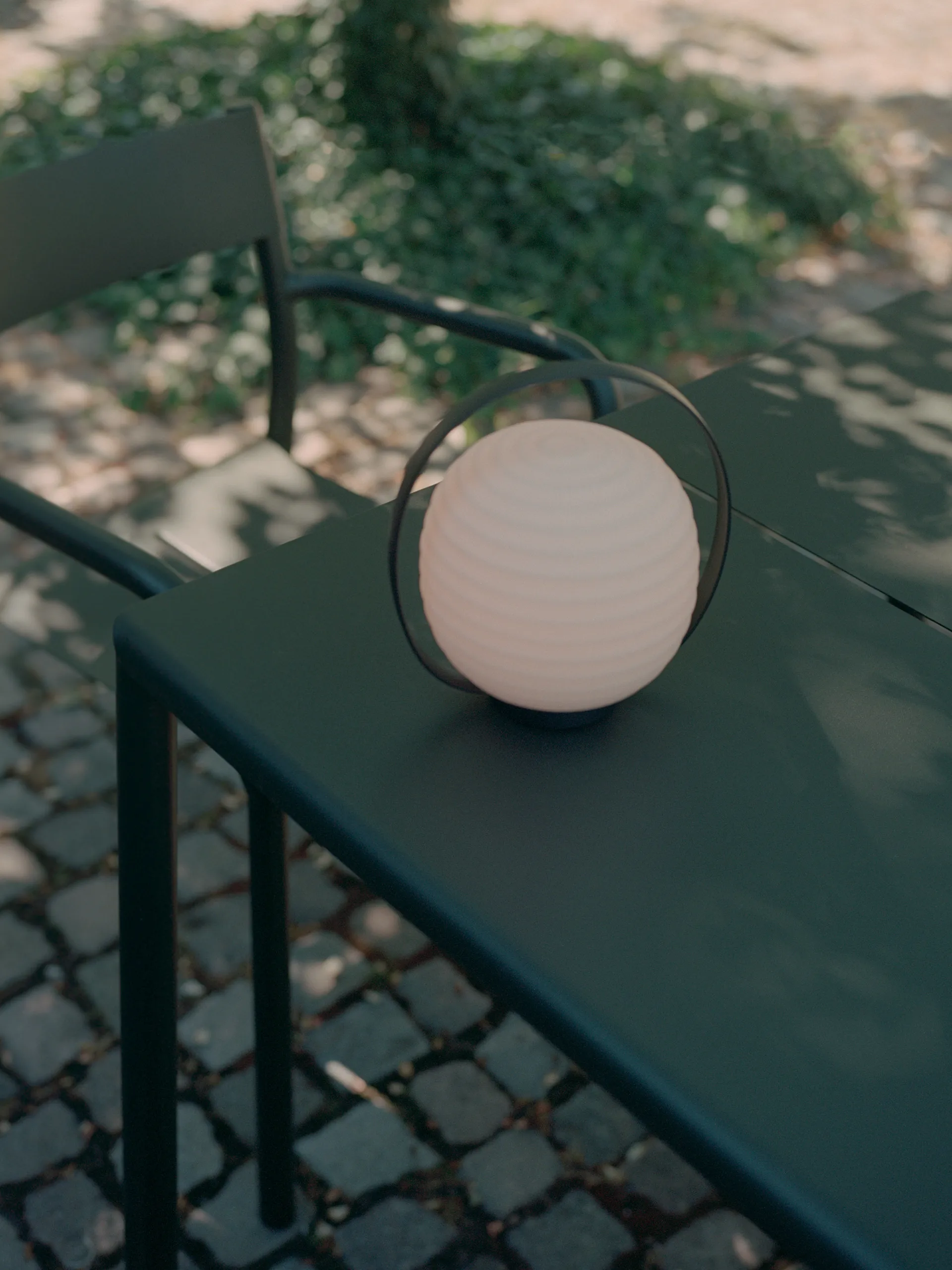 Lantern Portable table lamp 23x18 cm, Black New Works