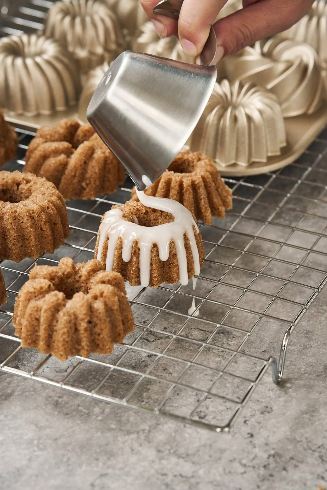 BAKE cake tin, Rosette, nonstick Nordwik
