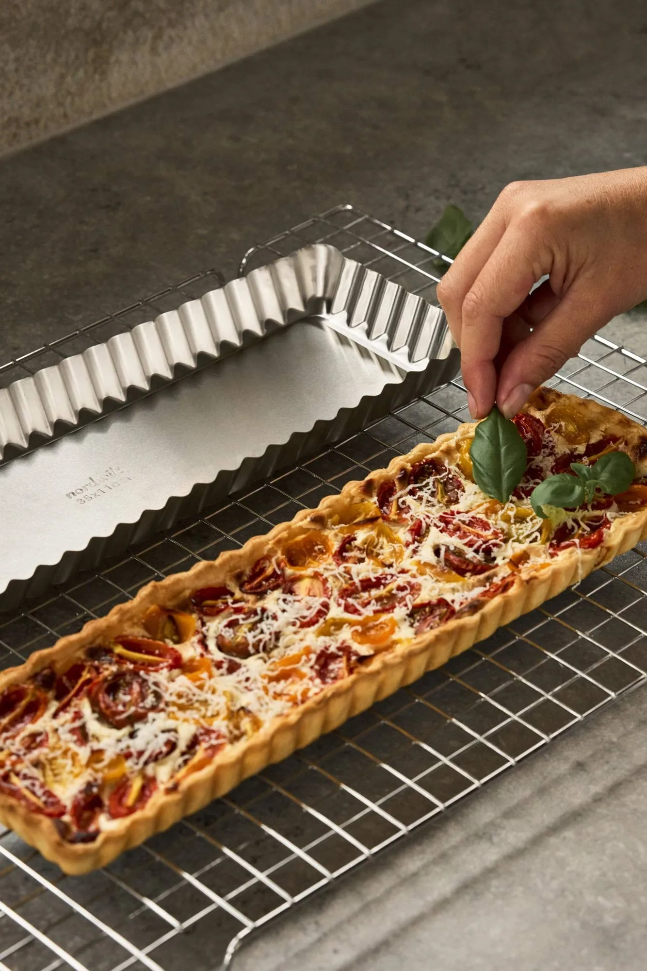 BAKE pie tin with removable base, Rectangular, stainless steel, 35x11 cm Nordwik